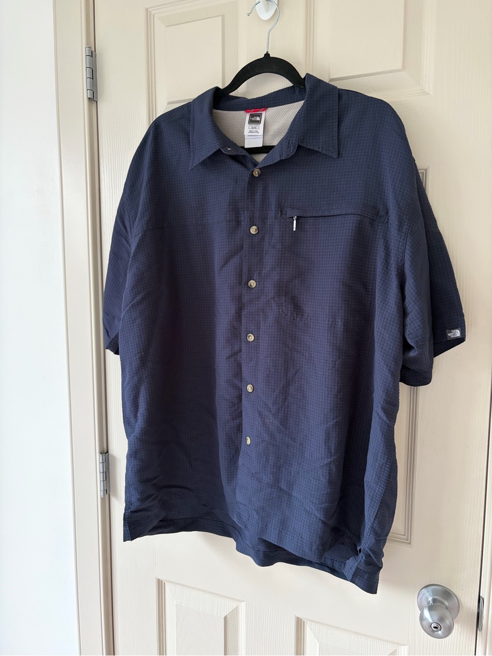 ⚽️ THE NORTH FACE - XL Men’s Button Up Shirt